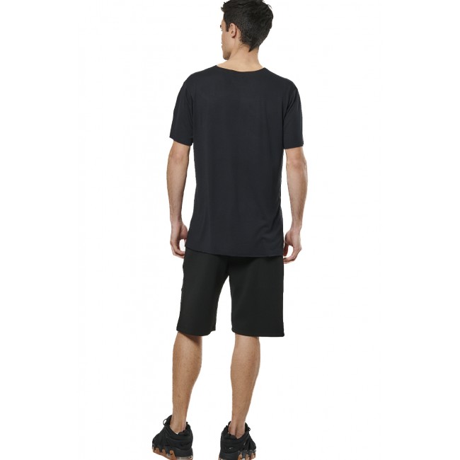 ΑΝΔΡΙΚΗ TECH FLEECE ΒΕΡΜΟΥΔΑ Κωδικός 033527-01-BLACK